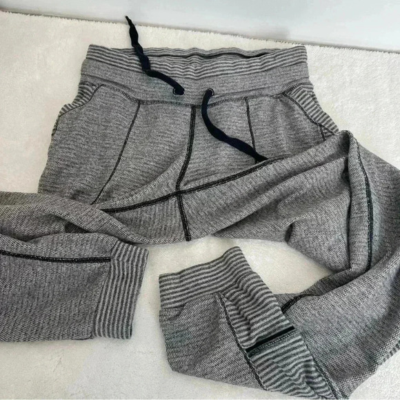 Lululemon Base Runner Yoga Joggers Pant Mini Check Pique White Heathered… - Picture 5 of 12